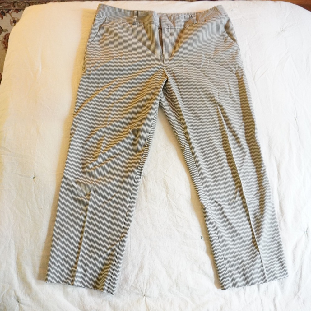 Norma‎ Kamali Striped Pants Career Casual Capri Trousers Gray White Size 10